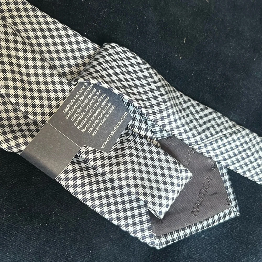 NWT Nautica Neckwear Blue 100% Silk Printed‎ Tie
